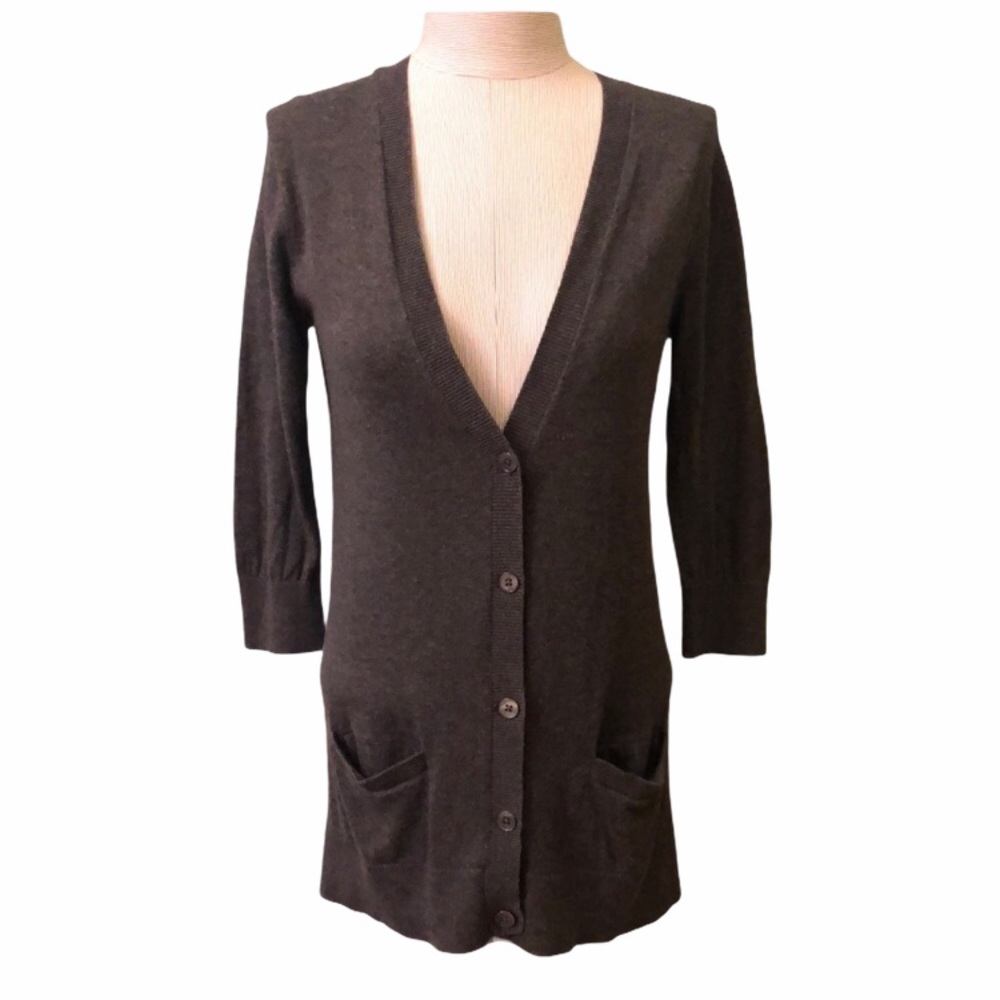 🎀SALE🎀 Gap gray v neck button cardigan size x-small